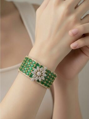 Emerald Green American Cubic Zircons Flower Cuff Bracelet